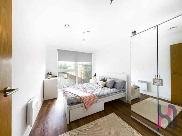 1 Bedroom Flat June 24th Available Furnished Gym Security