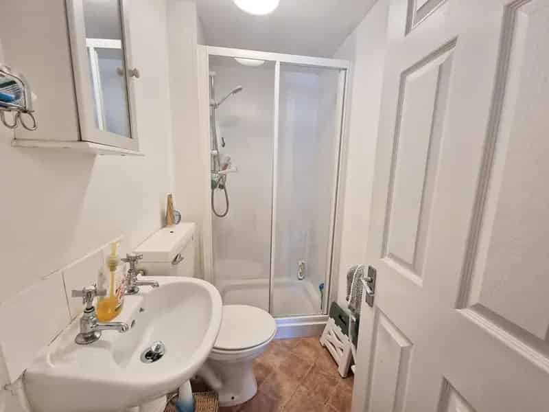 2 Bedroom Flat Falmouth Central Location Near University