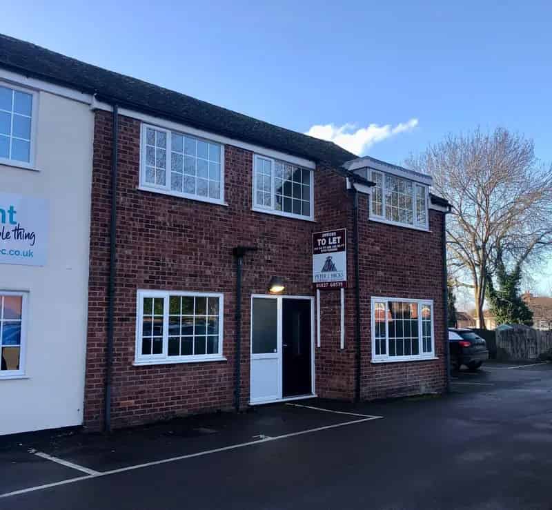 Tamworth Office Suite 914 sq ft 3 Parking Spaces