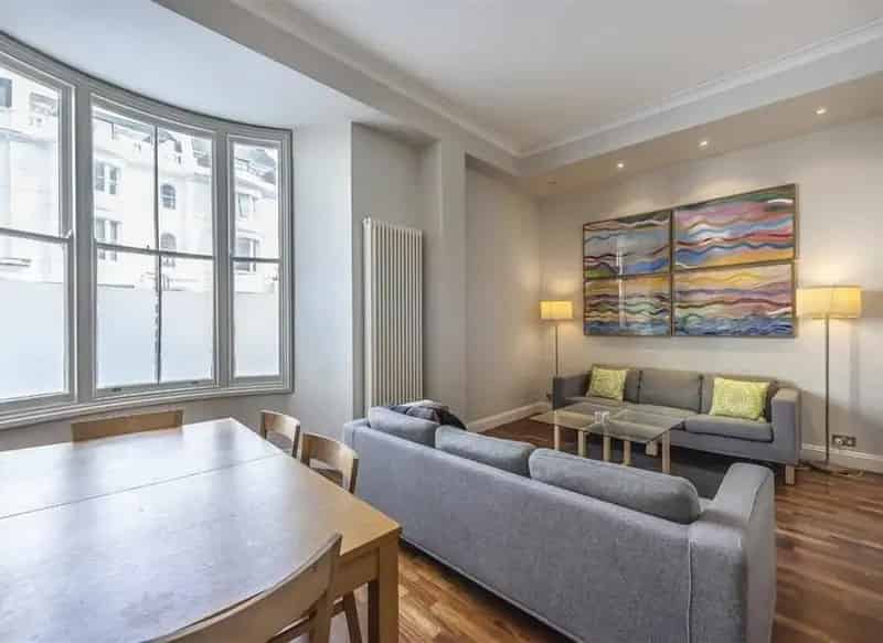 Spacious 2-Bedroom Apartment near Hyde Park