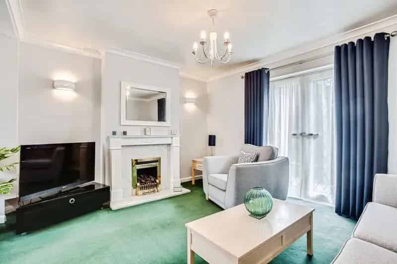 3 Bedroom Mid Terrace House Leeds LS10