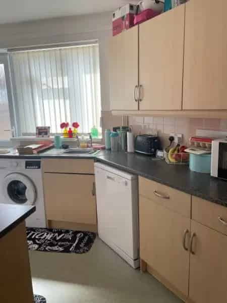 3 Bed House Near Schools and Amenities