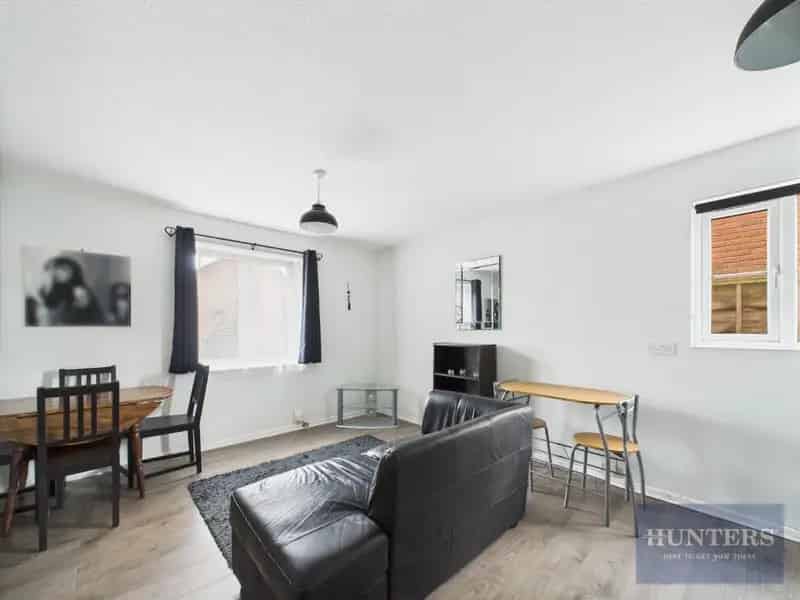 1 Bedroom Flat for Sale - Ideal for First Time Buyers or Investors