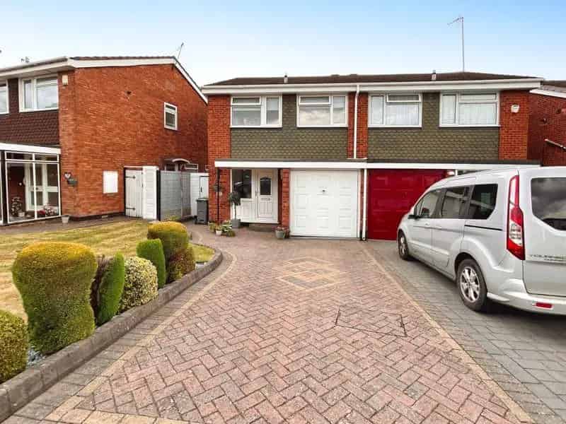 3 Bedroom Semi Detached House For Sale