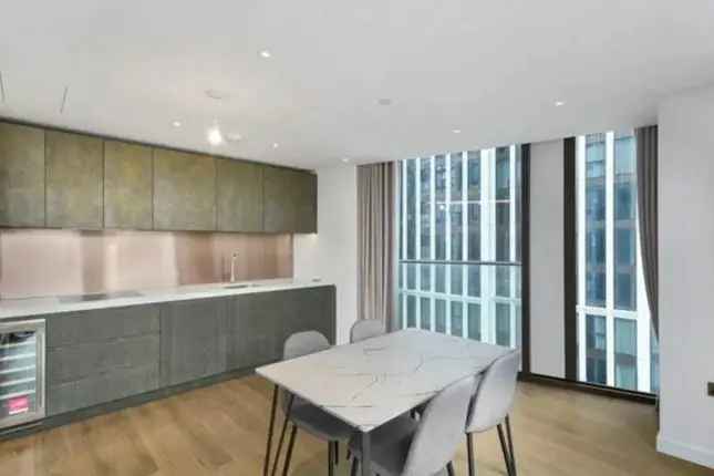 Flat to rent in Carnation Way, London SW8