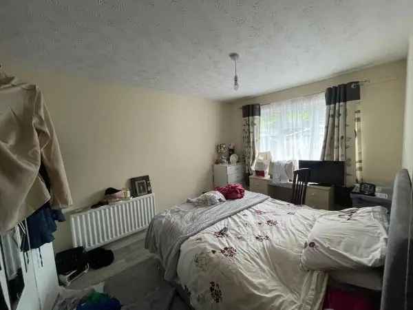 Bungalow For Rent in Stratford-on-Avon, England