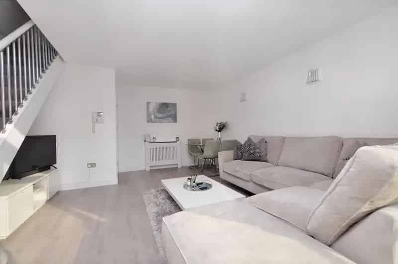 2 Bedroom Duplex for Sale in Great Baddow