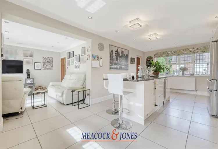 5 Bedroom Detached House Near Shenfield Station