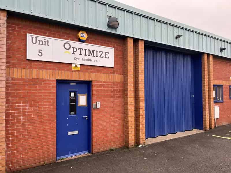 2030 sq ft Light Industrial Unit 8 Parking Spaces Gated Estate