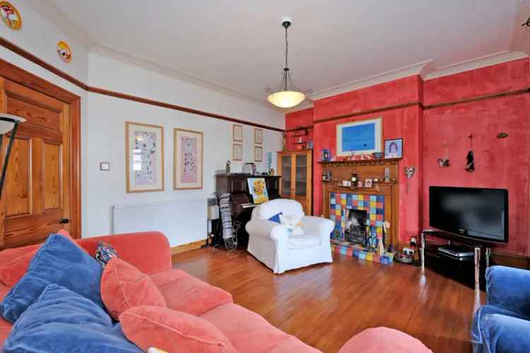 4 Bedroom Granite Townhouse For Sale