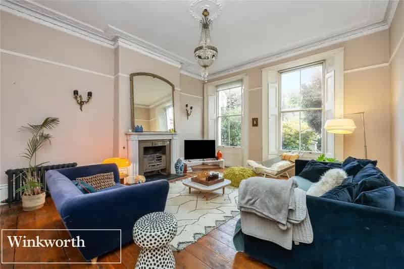 5 Bedroom House in Brighton Elegant Regency Granduer Family Home