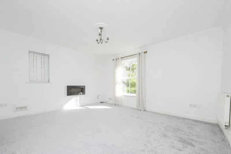 3 Bed Detached House in Woodbridge Golf Course Development
