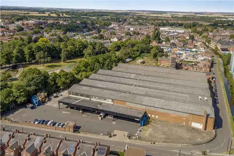 108000 sq ft Freehold Warehouse Worksop
