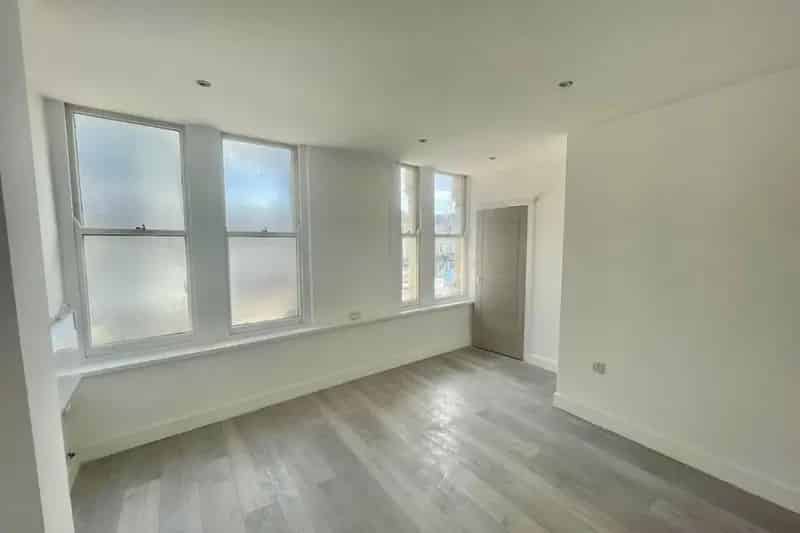 Flat For Rent , Barnsley, England