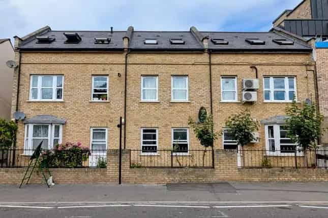 8 Two-Bedroom Apartments Leytonstone High Rental Yield Investment