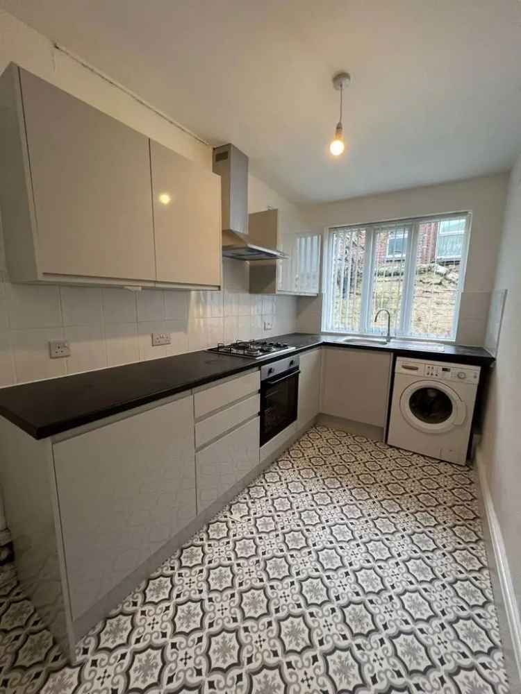 2 bedroom terraced house to rent