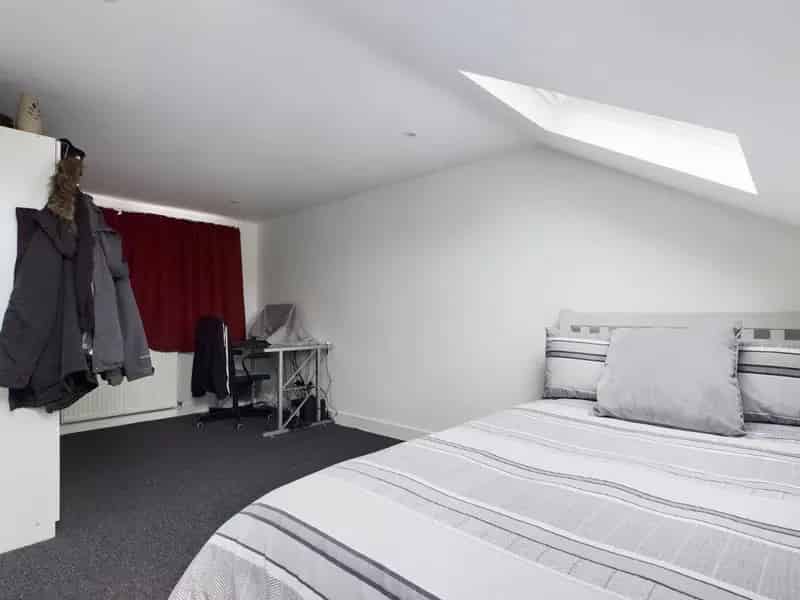 4 Bedroom Student House Brighton - Deposit Free Option