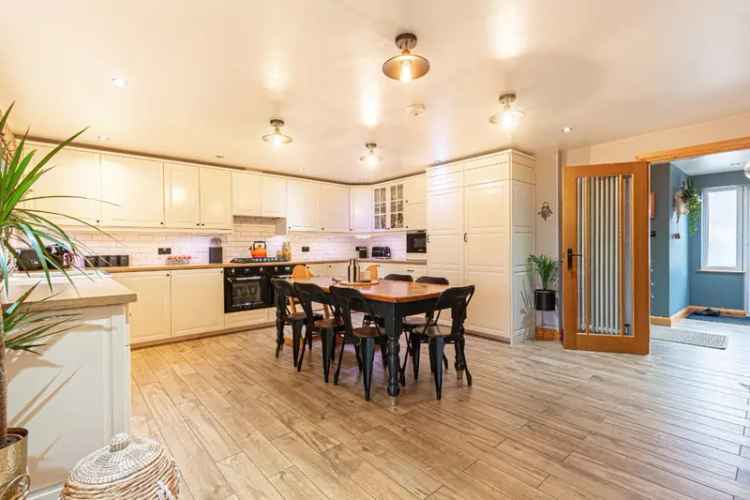 4 Bedroom Detached House For Sale Leighton Buzzard