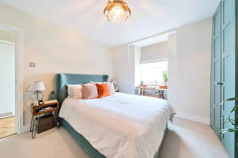 Stunning Refurbished Victorian Apartment in Ealing W5
