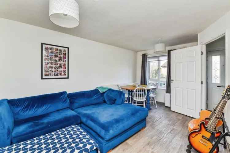 3 Bed House with 2 Parking Spaces Family Home