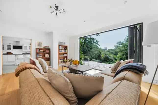5 Bedroom Detached House for Sale Honor Oak London