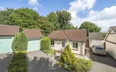 Spacious Bungalow near Axminster Town Centre