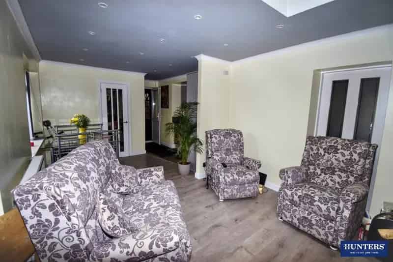 4 Bedroom Semi-Detached House for Sale in Wigston
