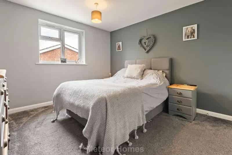 3 bed house for sale