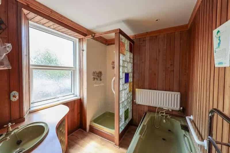 4 Bed Victorian House for Sale - Spacious Family Home