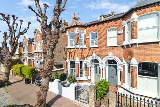 5 Bedroom End Terrace House for Sale in London SW18