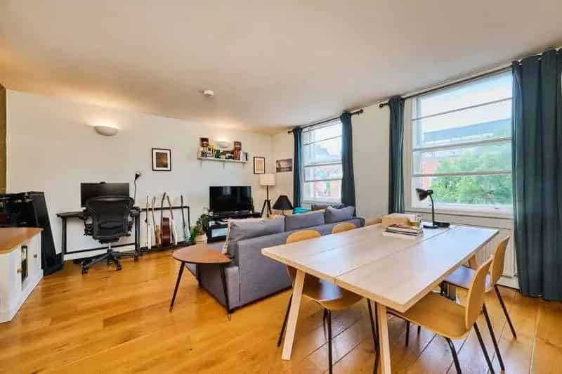 1 Bed Flat for Sale - Spacious Open Plan Living