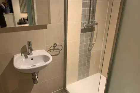 1 Room Studio Flat Manchester City Centre
