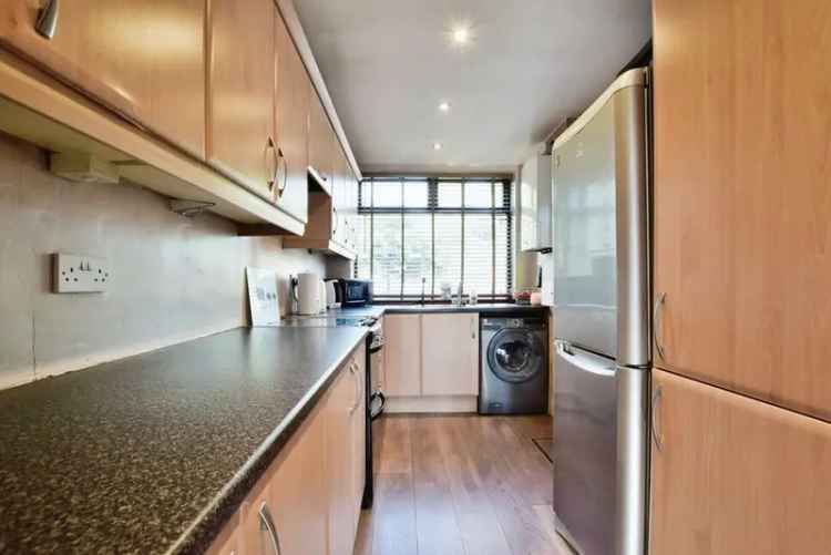 3 Bedroom Semi Detached House for Sale Reddish SK5