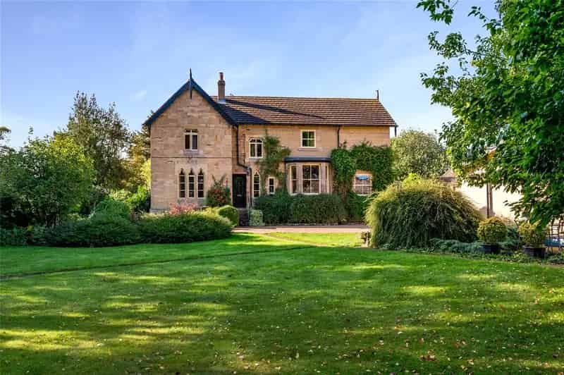 House For Sale , Church Fenton, England