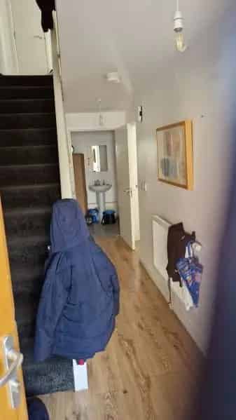 New Build 3-Bed House with Garden and Off-Street Parking Near Oval Station