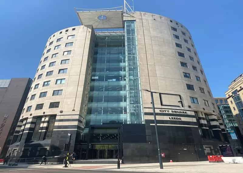1248 sq ft Office to Rent in Leeds City Square