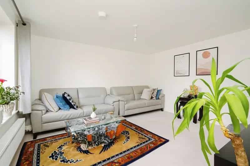 Five Bedroom Detached Family Home