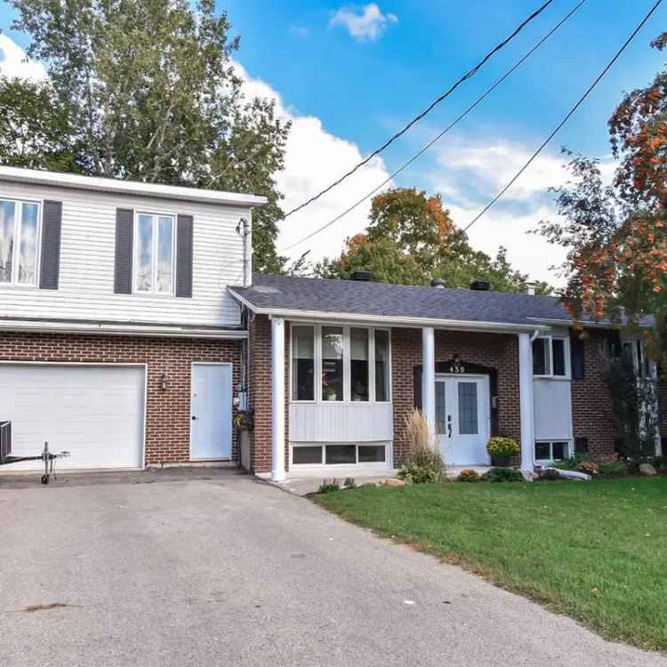 Spacious 4-Bedroom House for Sale in Deux-Montagnes