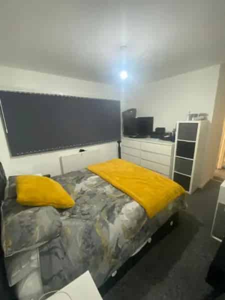 Large 3 Bed House Garage Garden Good Schools London Links