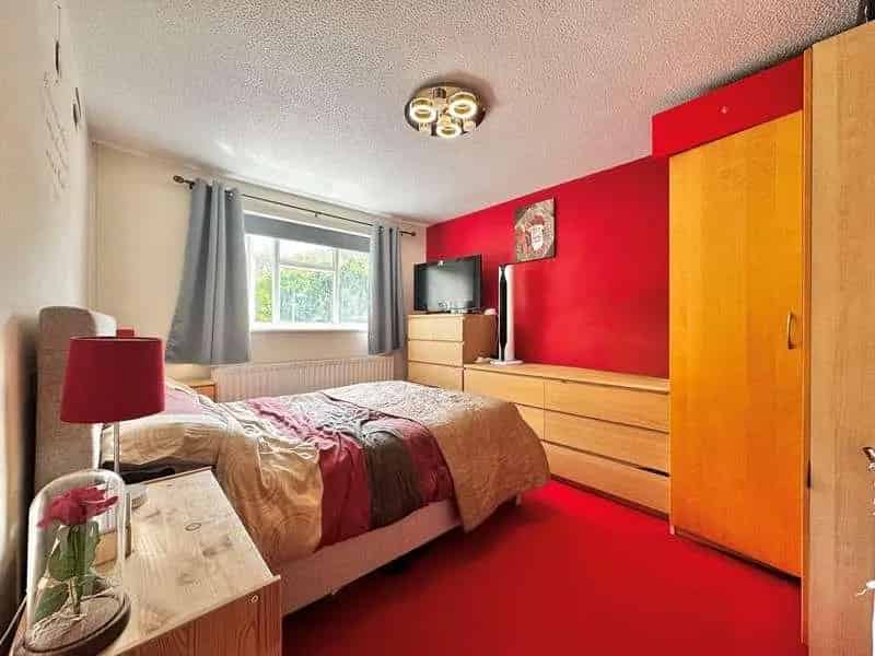 3 Bed Extended Semi-Detached House For Sale