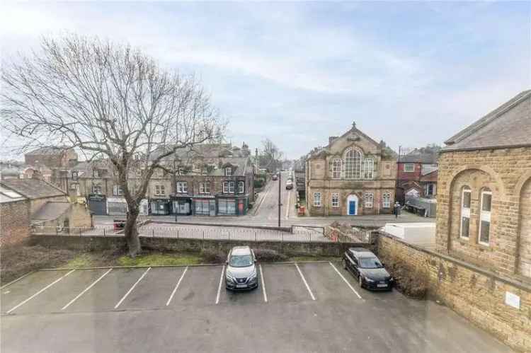 2 Bed Flat for Sale in Morley Town Centre