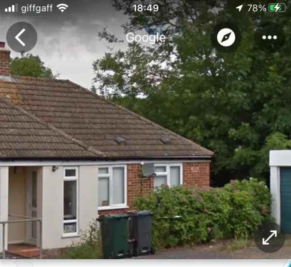 Bungalow For Rent in Sevenoaks, England