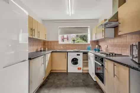 6 Bedroom Student House Share Near Headingley Cricket Ground Leeds