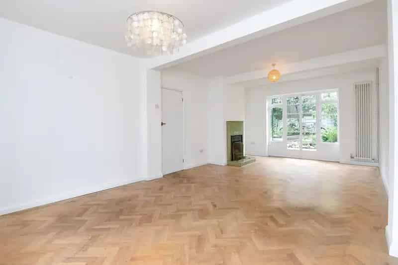 3 Bedroom House Haverstock Hill Modern Newly Refurbished