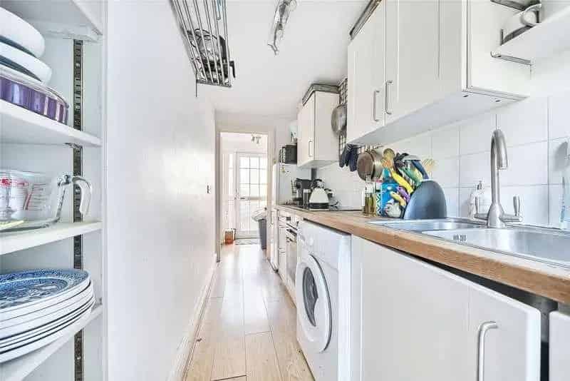 3 Bed Flat for Sale Near Gloucester Road
