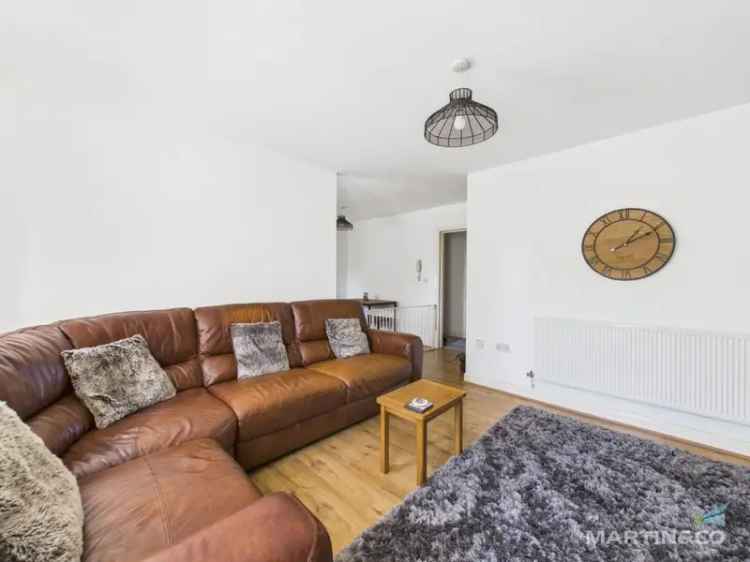 2 Bedroom Apartment For Sale in Rock Ferry