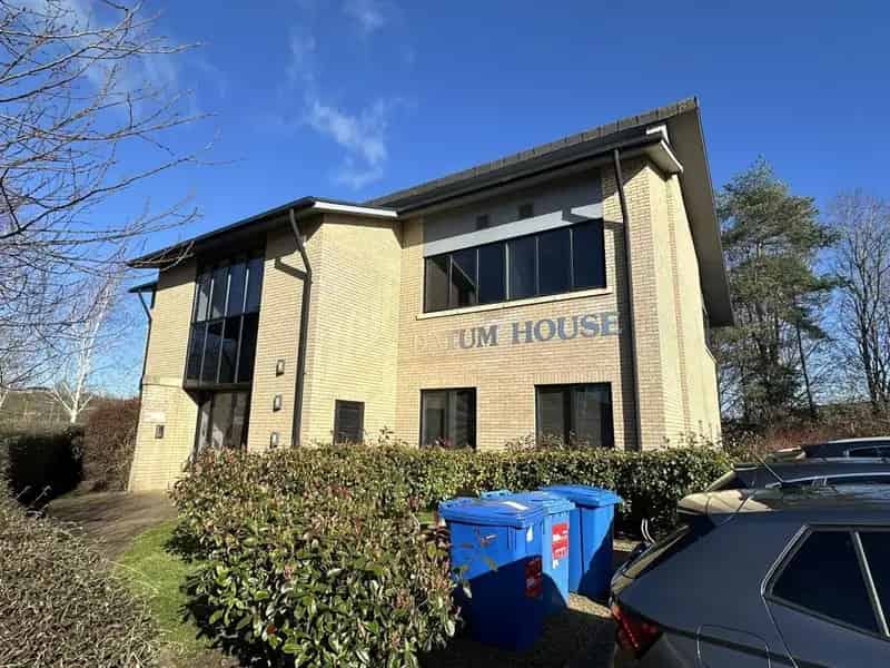 Modern Office Building To Let or For Sale