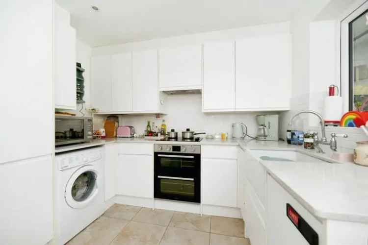 Two Double Bedroom Semi-Detached Bungalow Near Amenities