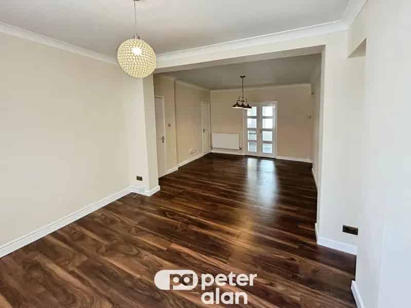 3 Bedroom Detached House Near Merthyr Tydfil