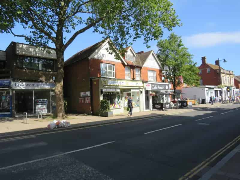 First Floor Office Suite Town Centre 2 Large Open Plan Areas Boardroom Parking